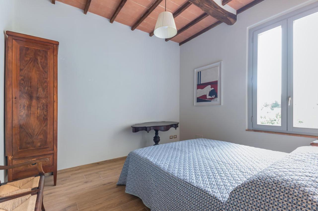 Porta Romana Elegant Apartments With Private Parking! 锡耶纳 外观 照片