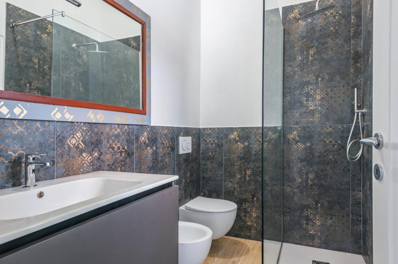 Porta Romana Elegant Apartments With Private Parking! 锡耶纳 外观 照片