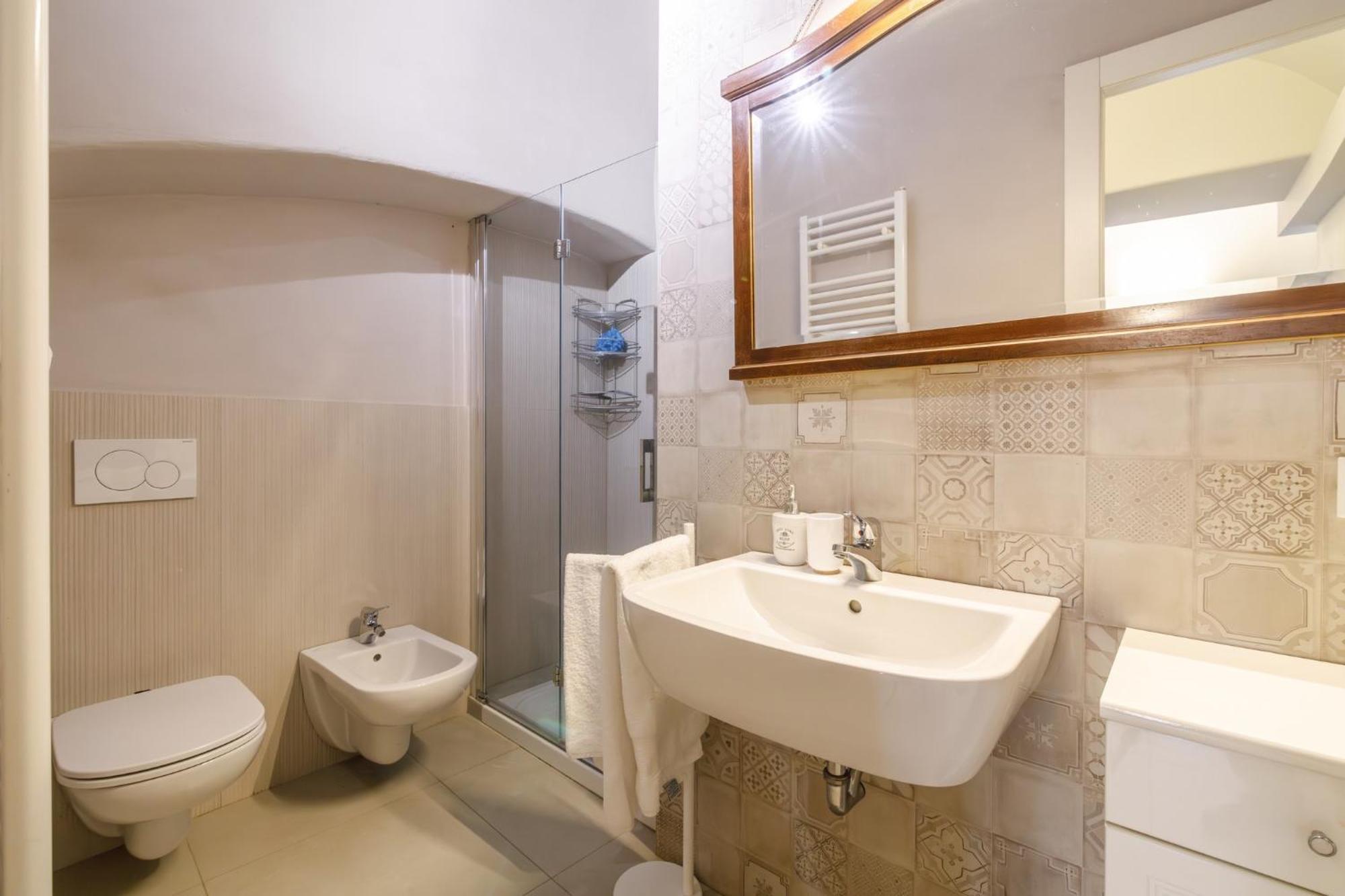 Porta Romana Elegant Apartments With Private Parking! 锡耶纳 外观 照片